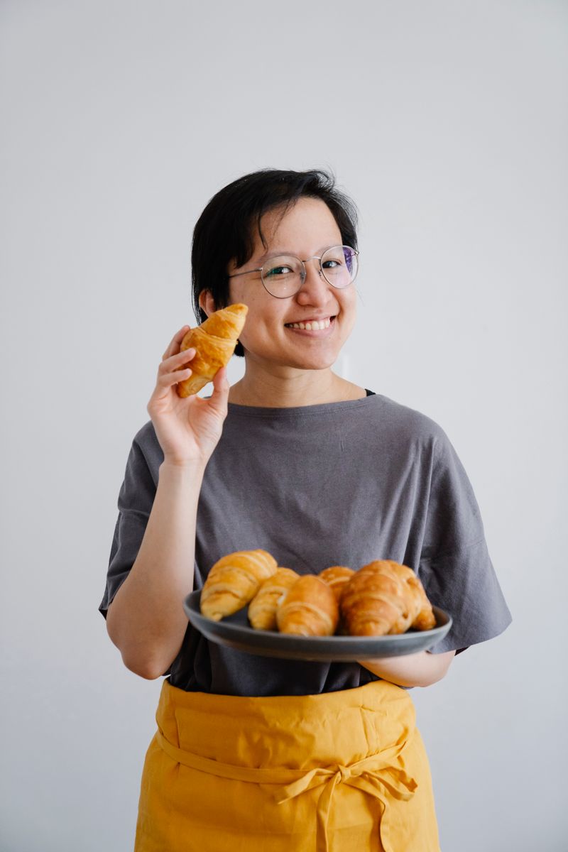 Jessica Luxton, Owner & Baker